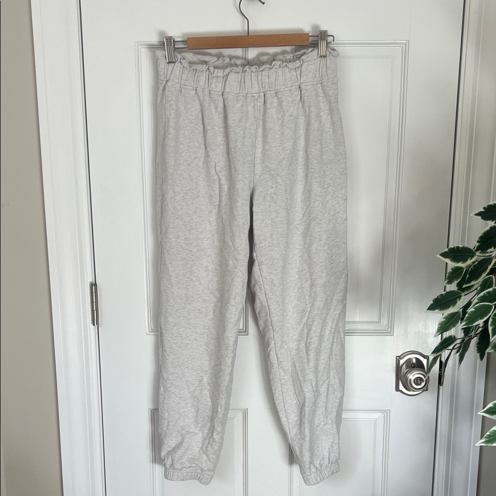Pink Lily Women’s Light Gray Joggers Size Large